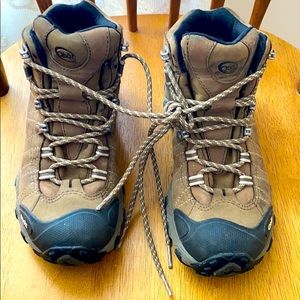 Oboz hiking boots, barely worn